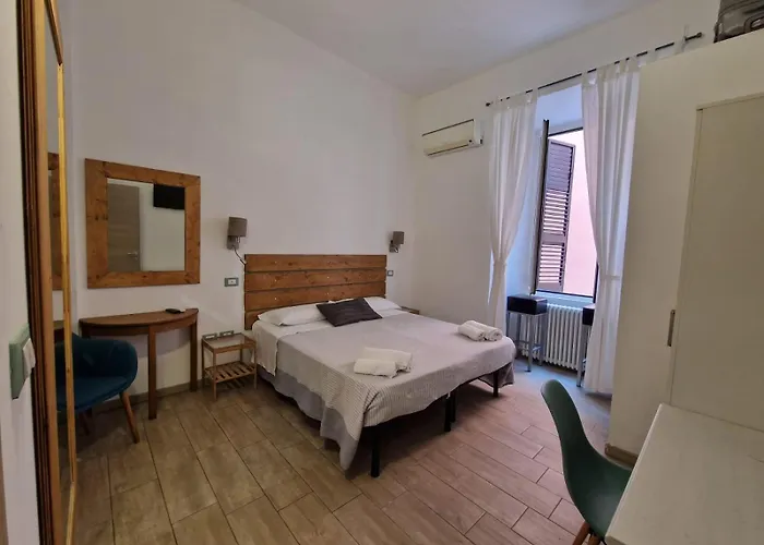 Gasthuis Chez Luna Cozy Next To Termini Rome