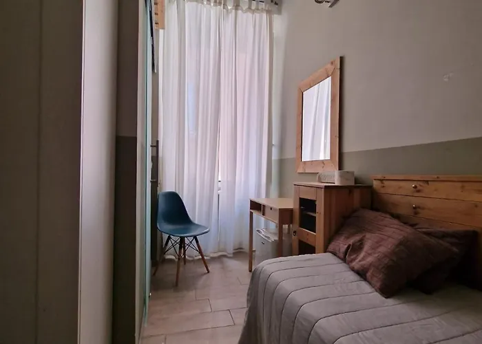 Gasthuis Chez Luna Cozy Next To Termini Rome